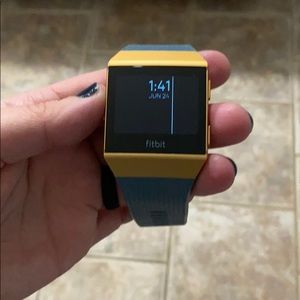 Fitbit Ionic Smartwatch